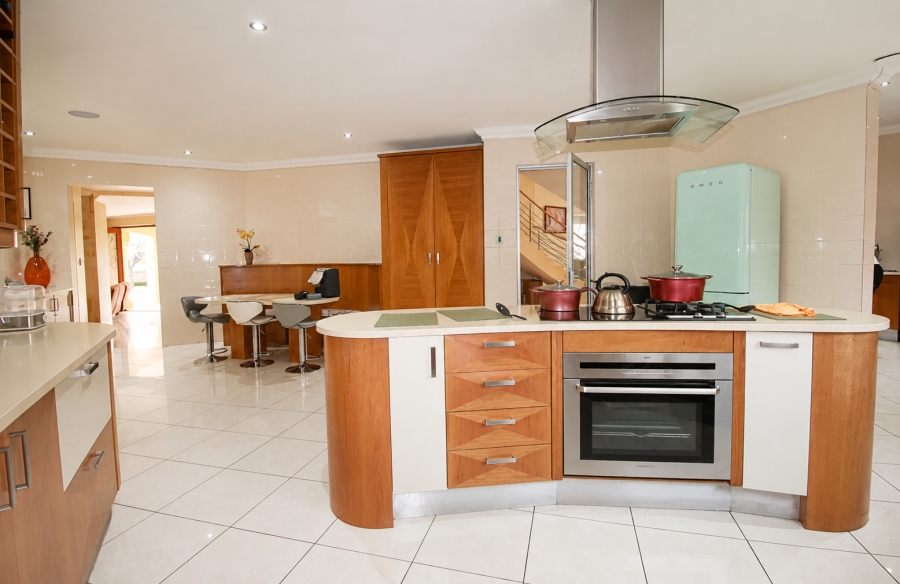 5 Bedroom Property for Sale in Raslouw A H Gauteng