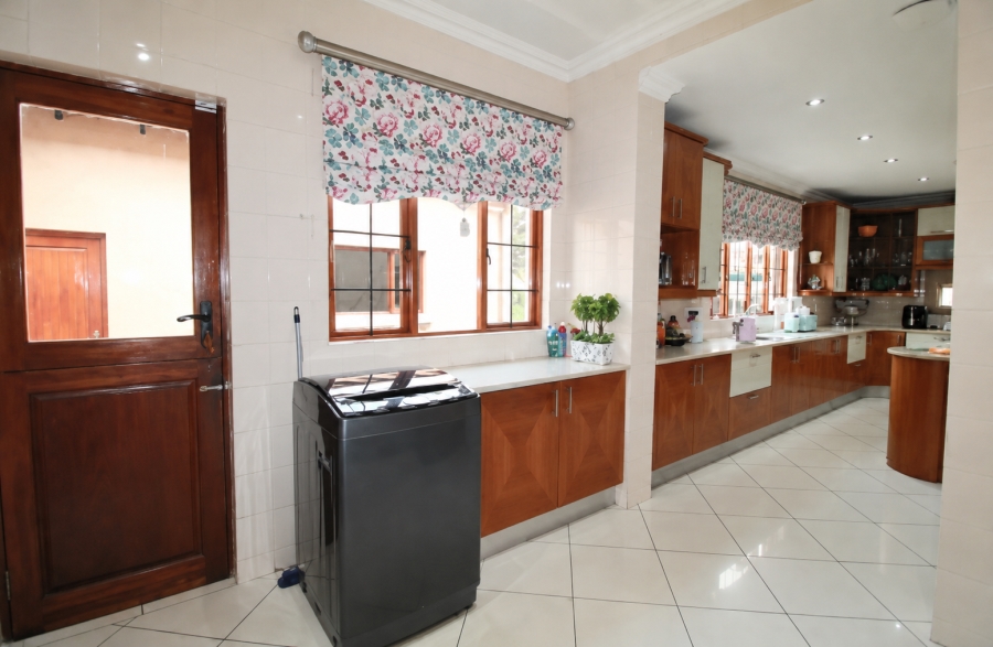 5 Bedroom Property for Sale in Raslouw A H Gauteng
