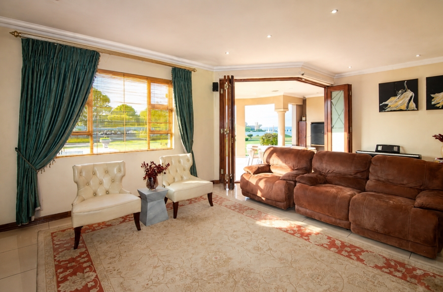 5 Bedroom Property for Sale in Raslouw A H Gauteng