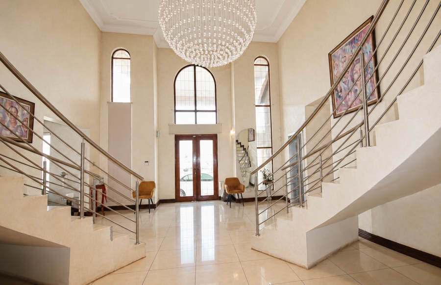 5 Bedroom Property for Sale in Raslouw A H Gauteng