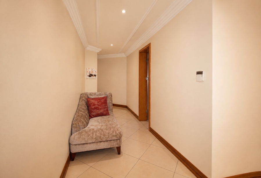 5 Bedroom Property for Sale in Raslouw A H Gauteng