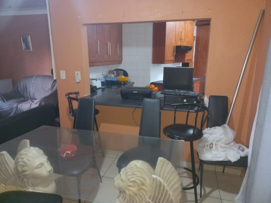 4 Bedroom Property for Sale in Klippoortje Gauteng