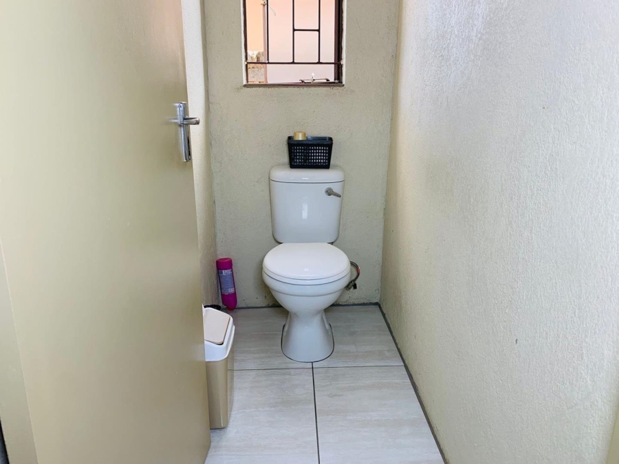 3 Bedroom Property for Sale in Soshanguve YY Gauteng