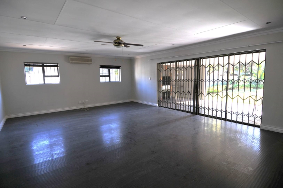 4 Bedroom Property for Sale in Garsfontein Gauteng