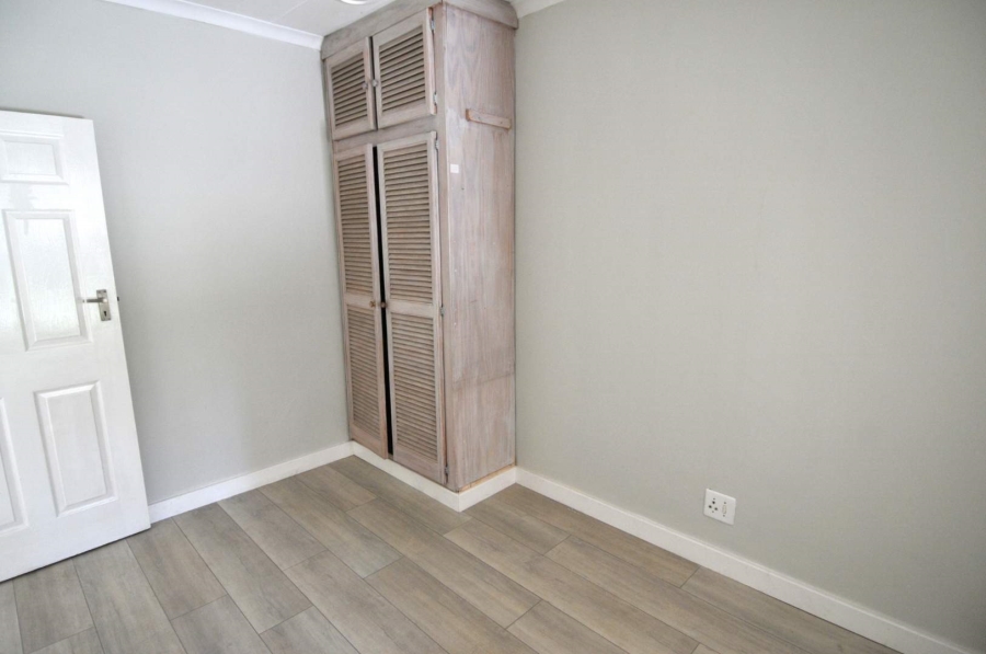 4 Bedroom Property for Sale in Garsfontein Gauteng