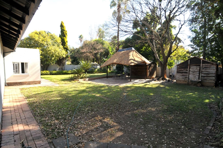 4 Bedroom Property for Sale in Garsfontein Gauteng