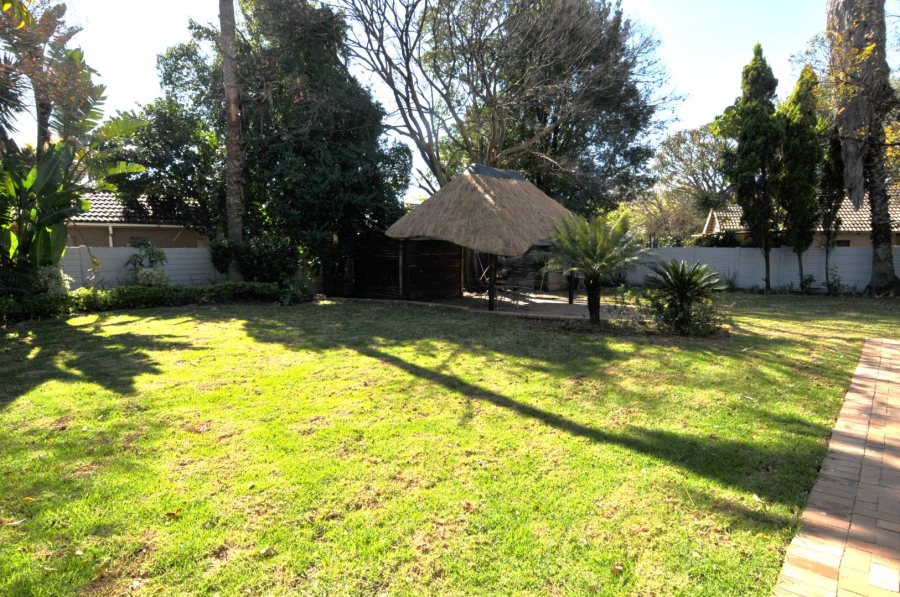 4 Bedroom Property for Sale in Garsfontein Gauteng