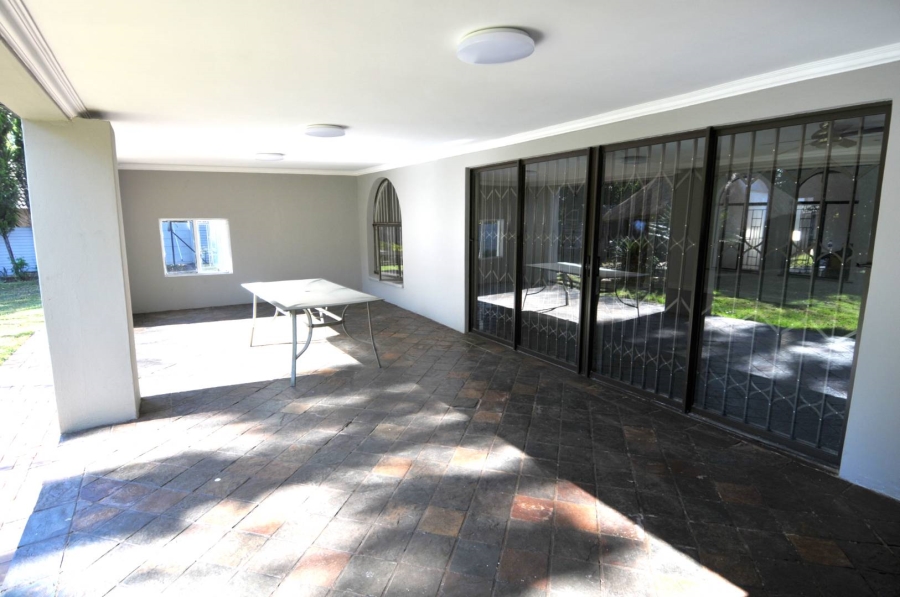 4 Bedroom Property for Sale in Garsfontein Gauteng