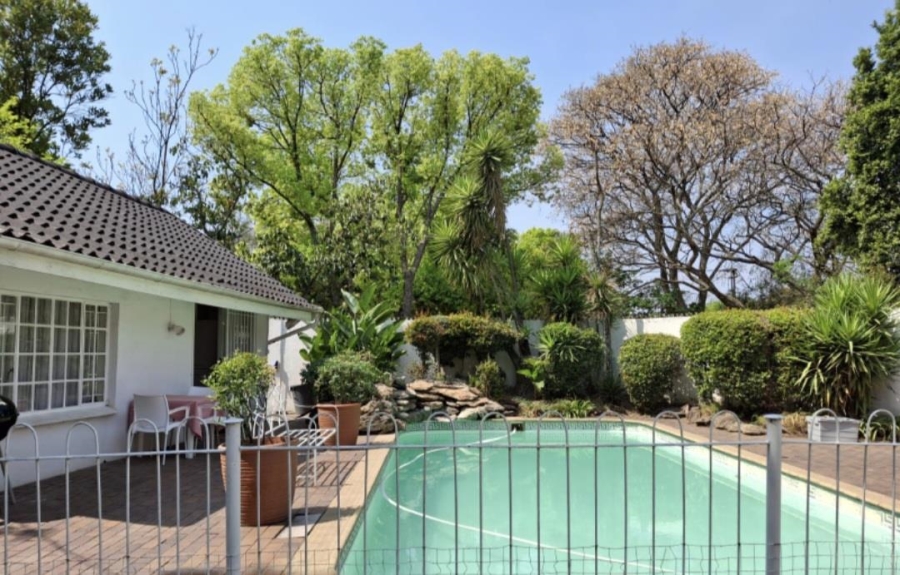 To Let 1 Bedroom Property for Rent in Illovo Gauteng