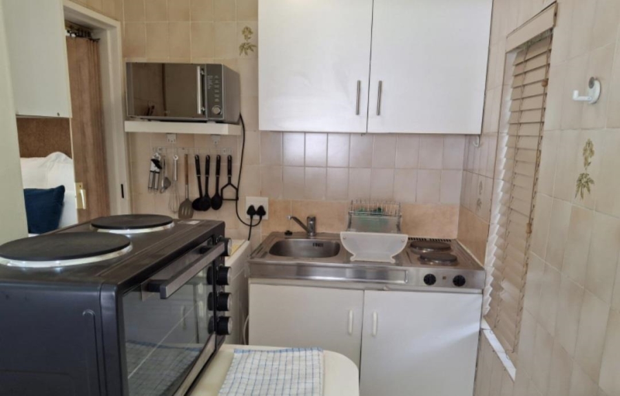 To Let 1 Bedroom Property for Rent in Illovo Gauteng
