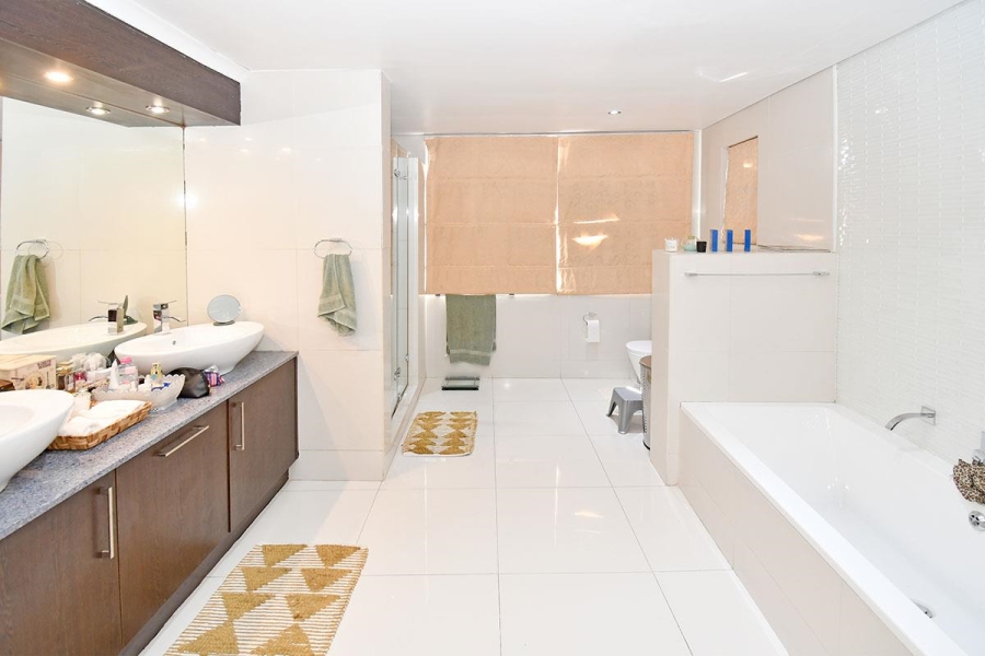 2 Bedroom Property for Sale in Norwood Gauteng