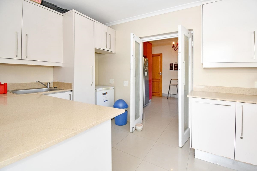 2 Bedroom Property for Sale in Norwood Gauteng