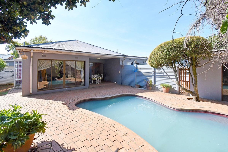 2 Bedroom Property for Sale in Norwood Gauteng