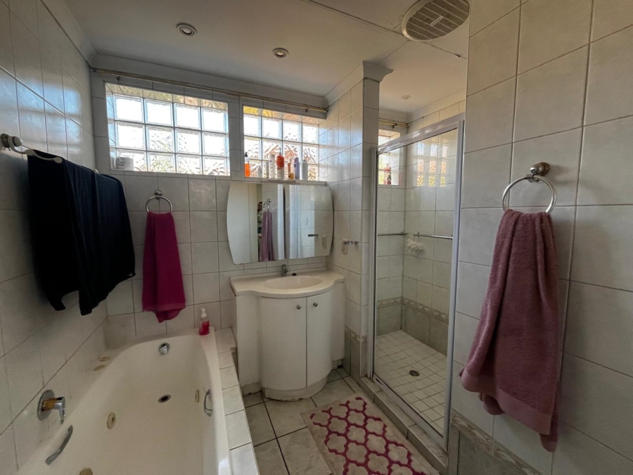 3 Bedroom Property for Sale in Rynfield Gauteng
