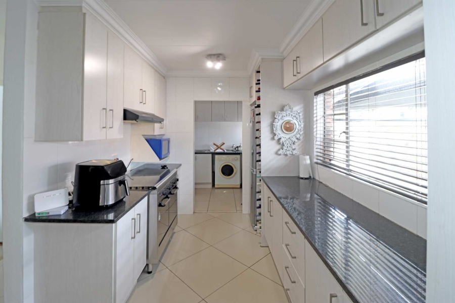 3 Bedroom Property for Sale in Greenhills Gauteng