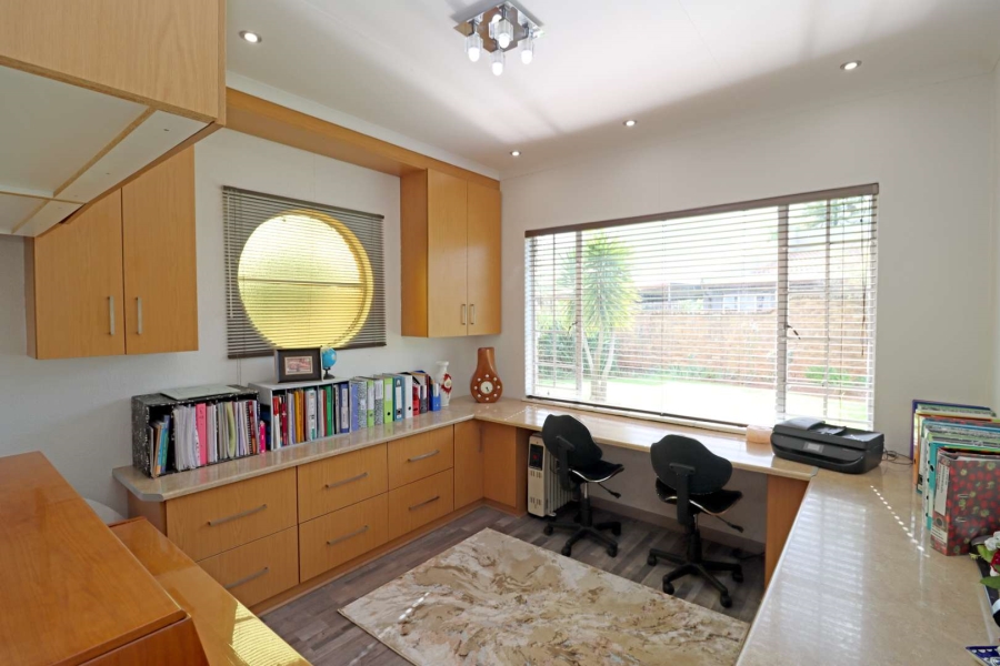 3 Bedroom Property for Sale in Greenhills Gauteng