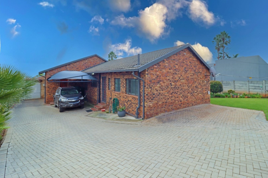 3 Bedroom Property for Sale in Greenhills Gauteng