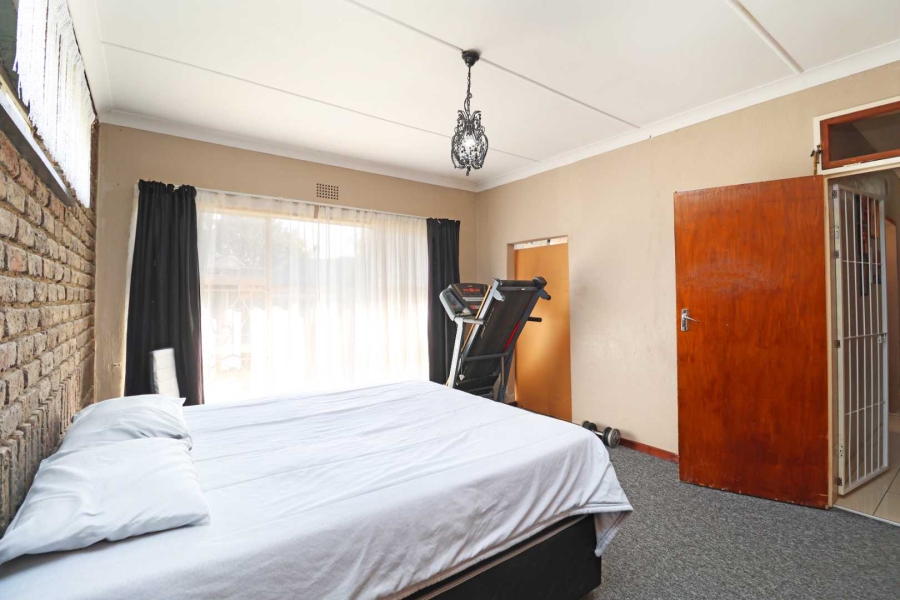 3 Bedroom Property for Sale in Greenhills Gauteng