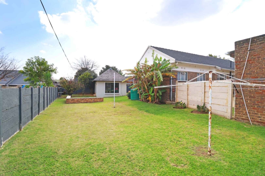 3 Bedroom Property for Sale in Greenhills Gauteng