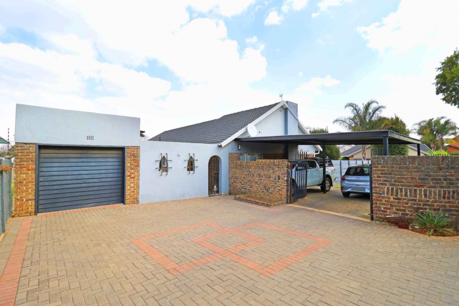 3 Bedroom Property for Sale in Greenhills Gauteng