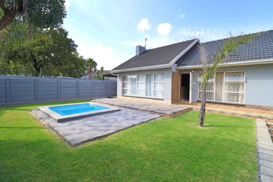 3 Bedroom Property for Sale in Greenhills Gauteng