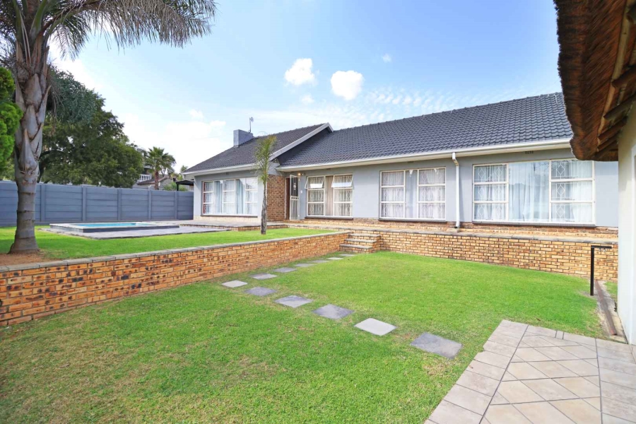 3 Bedroom Property for Sale in Greenhills Gauteng