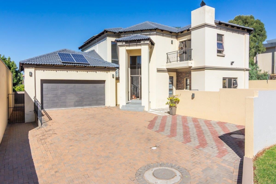 To Let 3 Bedroom Property for Rent in Homes Haven Gauteng