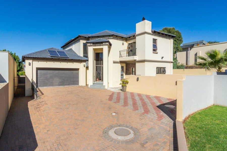 To Let 3 Bedroom Property for Rent in Homes Haven Gauteng