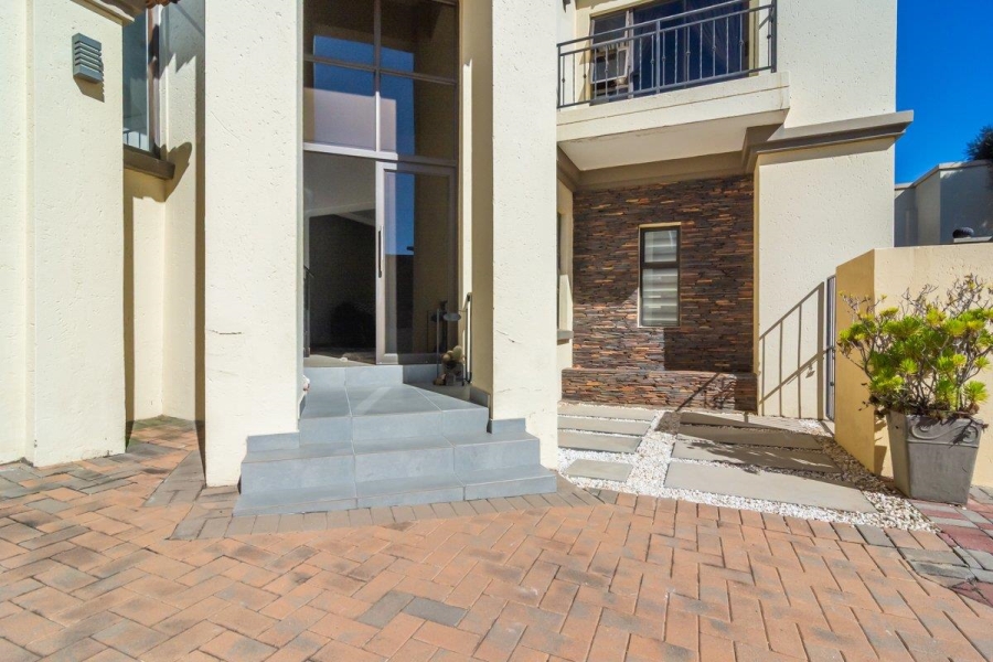 To Let 3 Bedroom Property for Rent in Homes Haven Gauteng