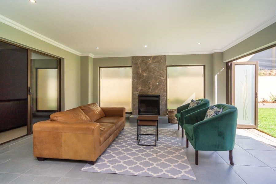 To Let 3 Bedroom Property for Rent in Homes Haven Gauteng
