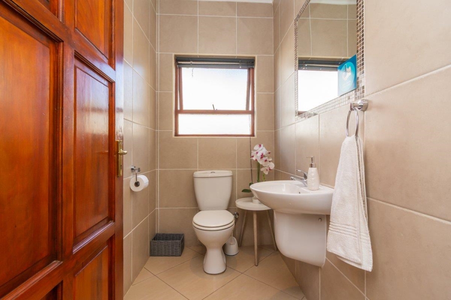 To Let 3 Bedroom Property for Rent in Homes Haven Gauteng
