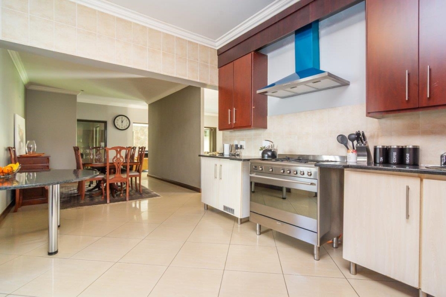To Let 3 Bedroom Property for Rent in Homes Haven Gauteng