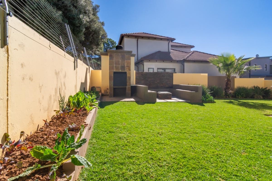 To Let 3 Bedroom Property for Rent in Homes Haven Gauteng