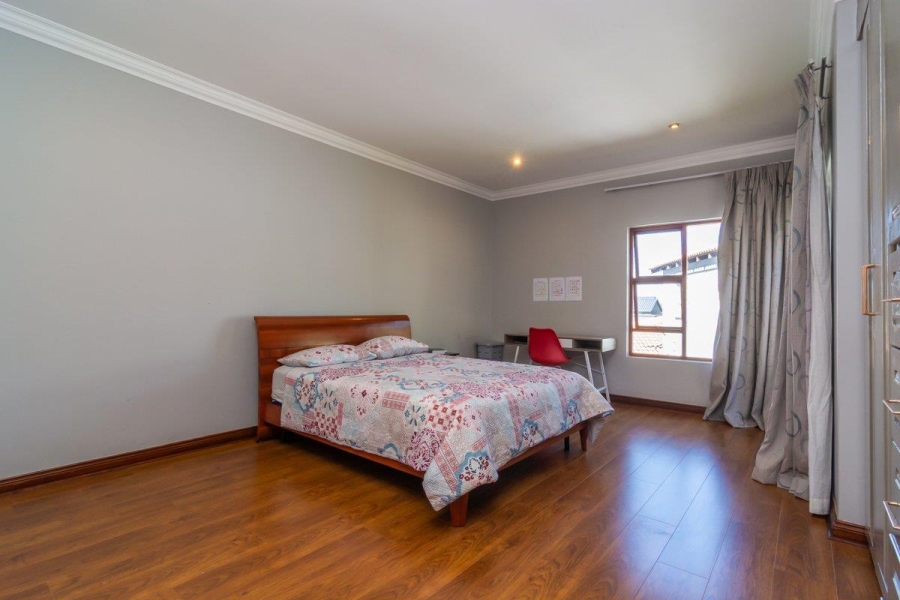 To Let 3 Bedroom Property for Rent in Homes Haven Gauteng