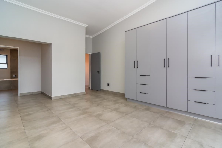 3 Bedroom Property for Sale in Noordheuwel Gauteng