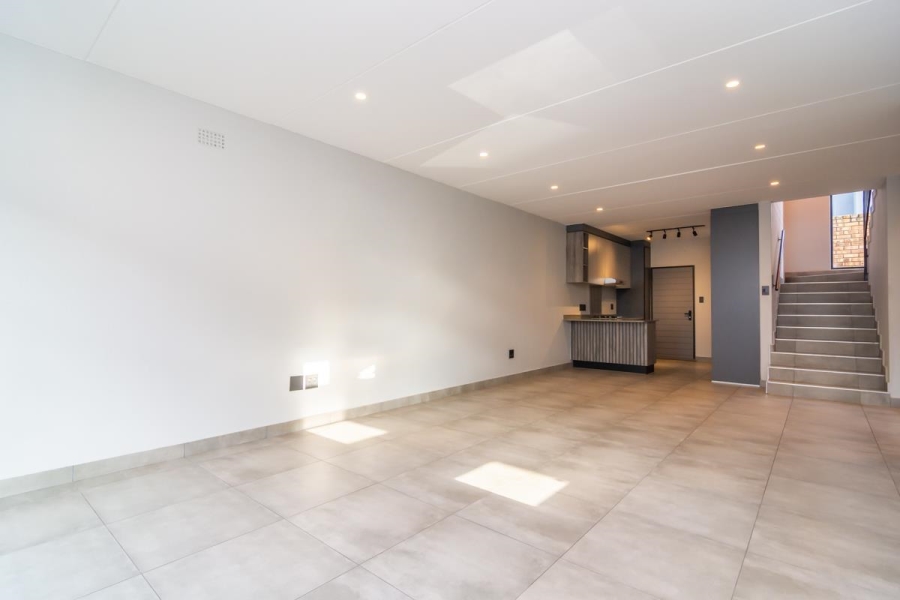 3 Bedroom Property for Sale in Noordheuwel Gauteng