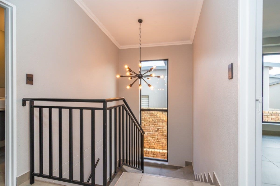 3 Bedroom Property for Sale in Noordheuwel Gauteng