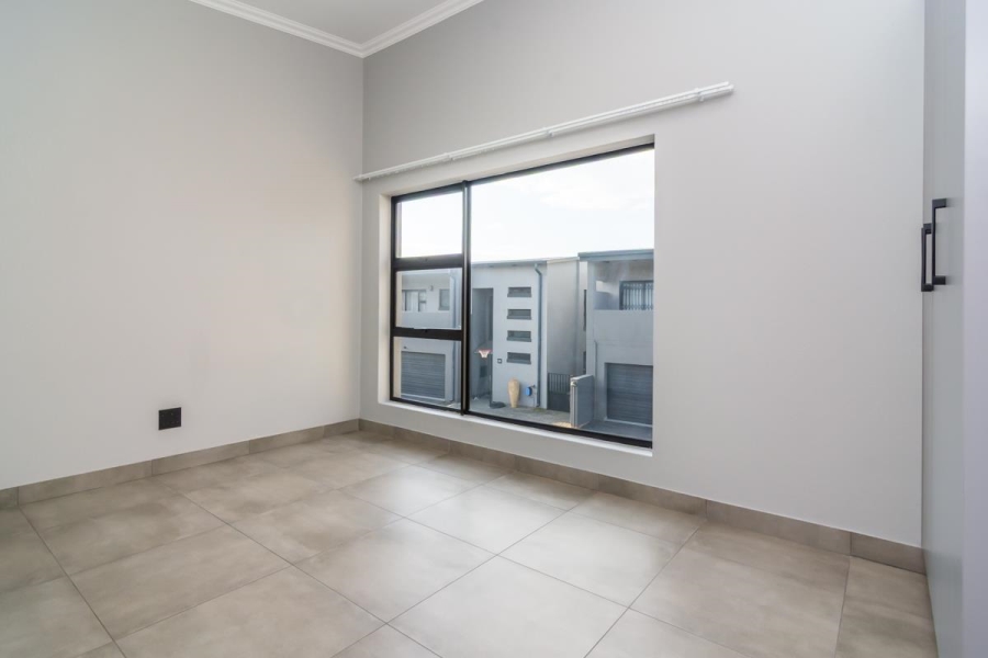 3 Bedroom Property for Sale in Noordheuwel Gauteng