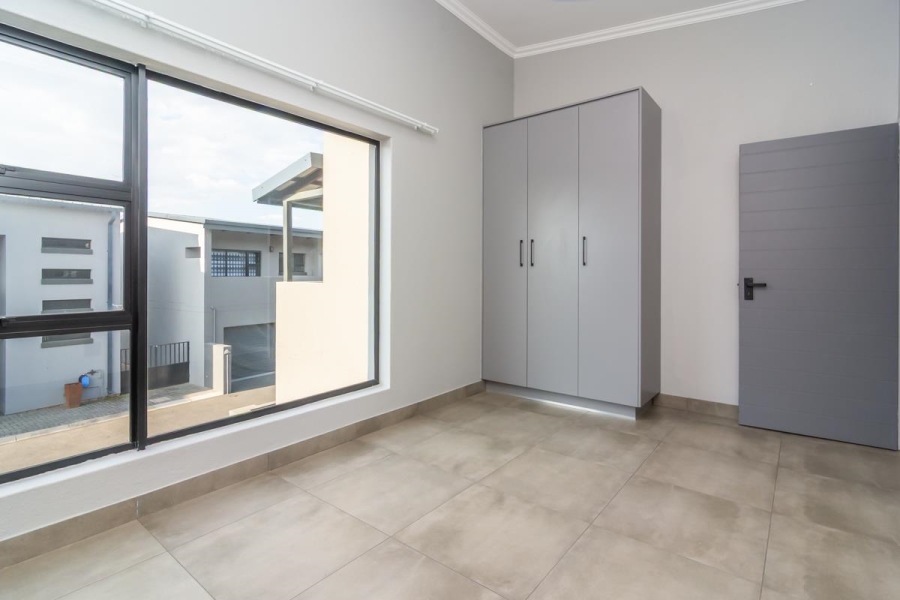3 Bedroom Property for Sale in Noordheuwel Gauteng