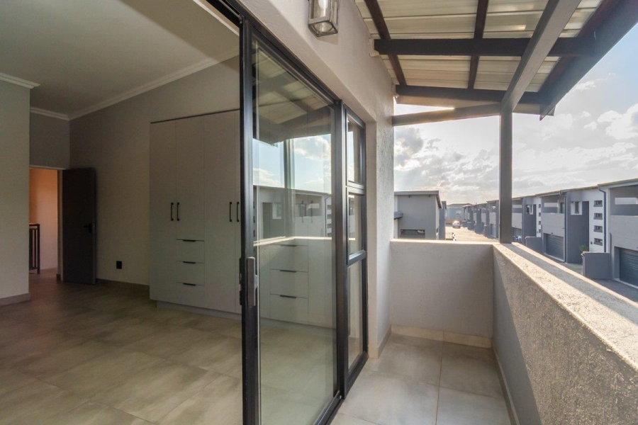 3 Bedroom Property for Sale in Noordheuwel Gauteng