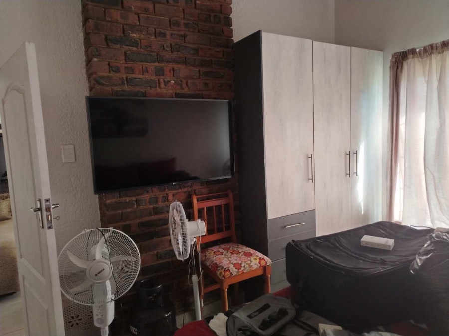 4 Bedroom Property for Sale in Flourana Gauteng