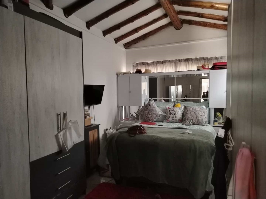 4 Bedroom Property for Sale in Flourana Gauteng