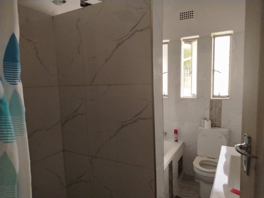 4 Bedroom Property for Sale in Flourana Gauteng