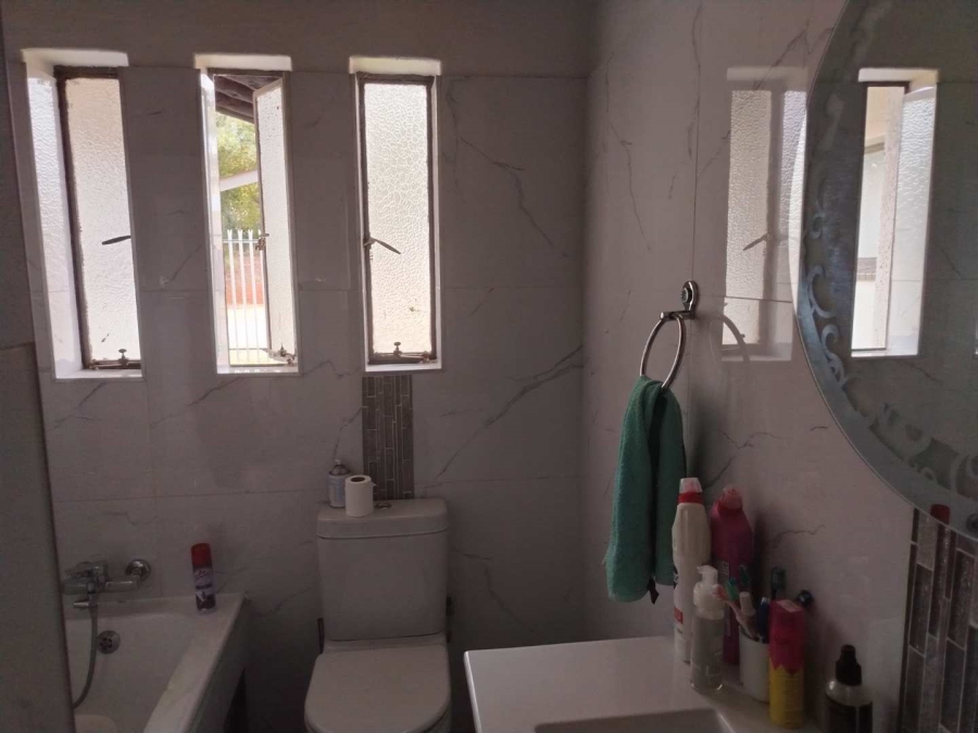 4 Bedroom Property for Sale in Flourana Gauteng