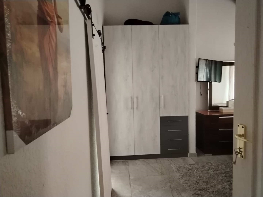 4 Bedroom Property for Sale in Flourana Gauteng