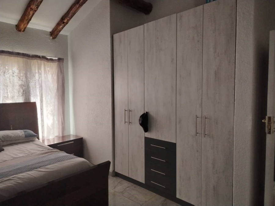 4 Bedroom Property for Sale in Flourana Gauteng