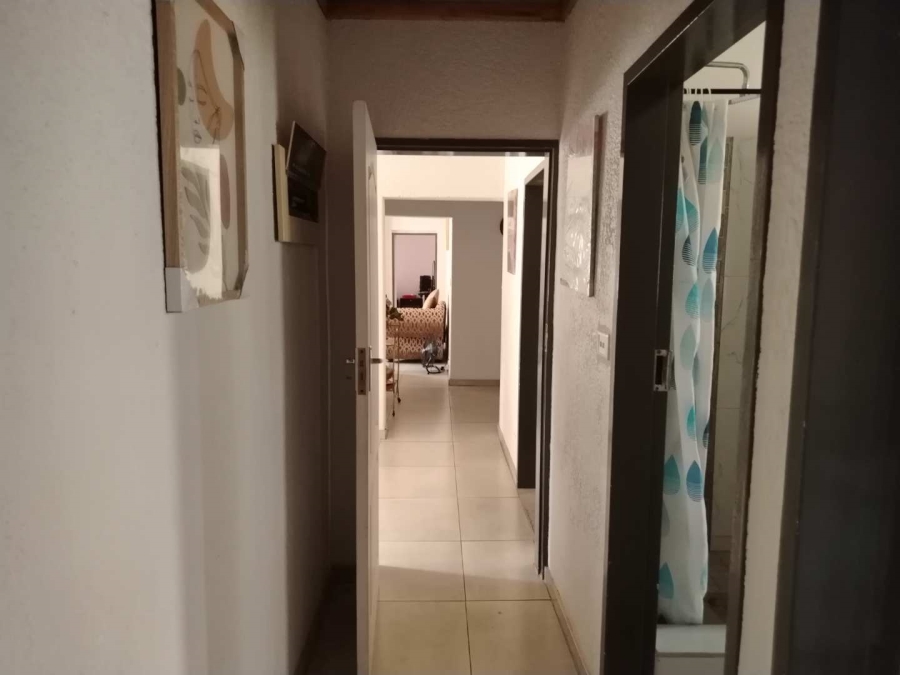 4 Bedroom Property for Sale in Flourana Gauteng