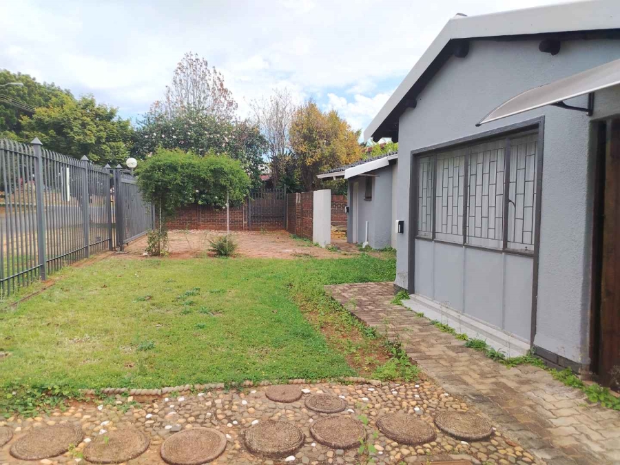 4 Bedroom Property for Sale in Flourana Gauteng