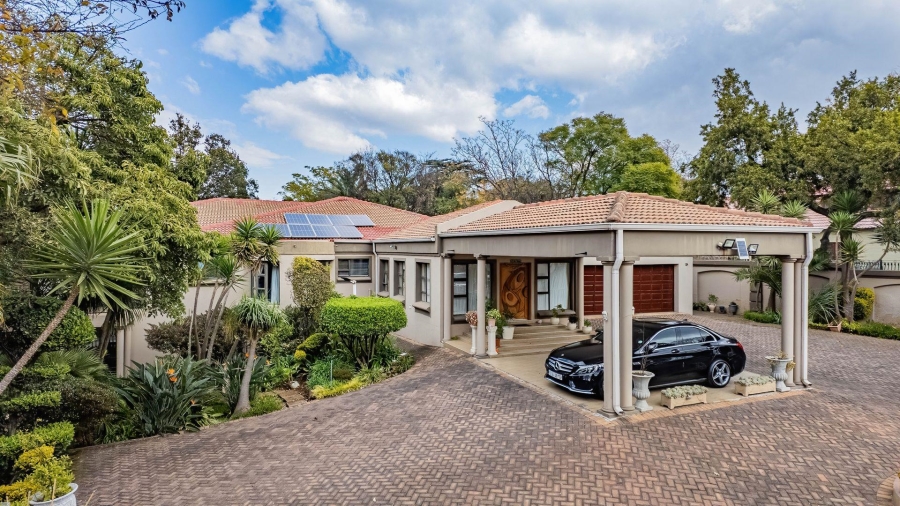 4 Bedroom Property for Sale in Lakefield Gauteng