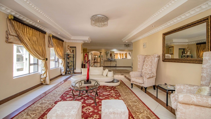 4 Bedroom Property for Sale in Lakefield Gauteng